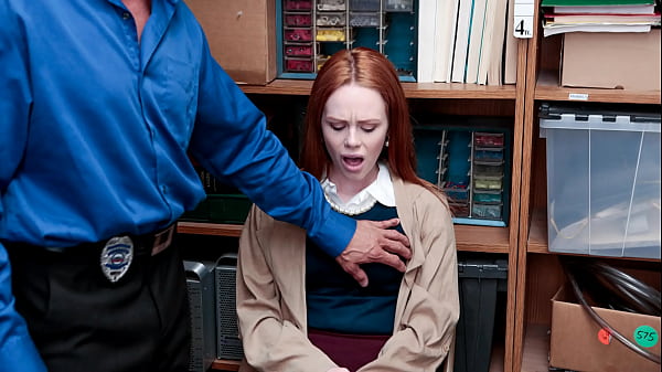 Image shoplifter teen begging the guard to not involve s cutelifter