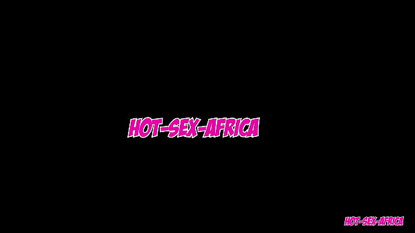 Image Une bite africaine pouces pilonn&eacute_e et &eacute_jacul&eacute_e sur ma chatte blonde