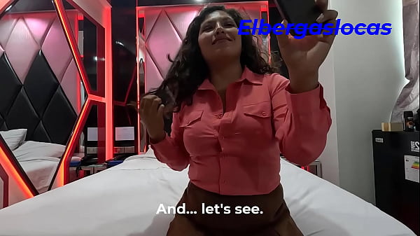 Image Mi hermanastra queria probar hacer transmisiones eroticas para hacerse viral y lo logro pero por coger en vivo mientras todos ven como me la cojo sub eng