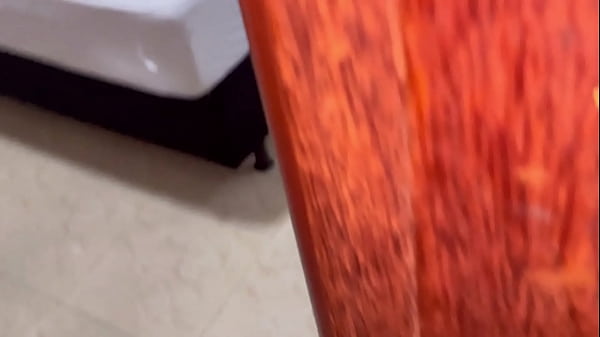 Image Peguei minha meia-irm&atilde_ no flagra se masturbando e enchi a boca dela de porra