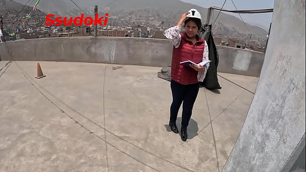 Image La ingeniera culona me iba a mostrar los planos de mi piscina pero me termino mostrando su culo