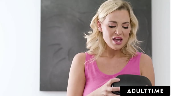 Image ADULT TIME - Sex Is Better In Real Life! Blake Blossom Shows Roomie Gyspy Rose She's Better Than VR