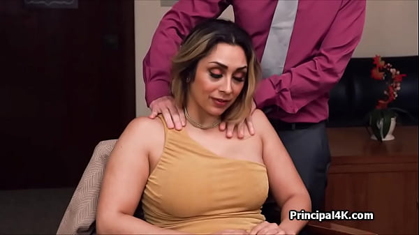 Image Experienced milf knows what needs to be done