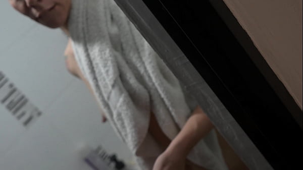 Image Mature enjoys her big dildo in her wet pussy