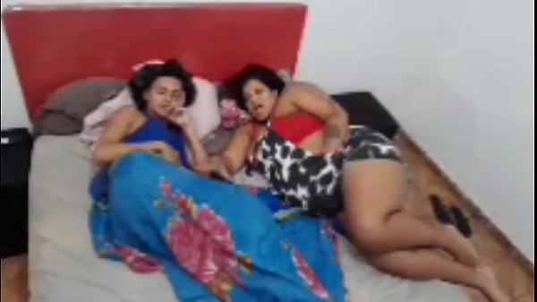 Image Gr&aacute_vida lactante sexo a tr&ecirc_s com marido e sobrinha...