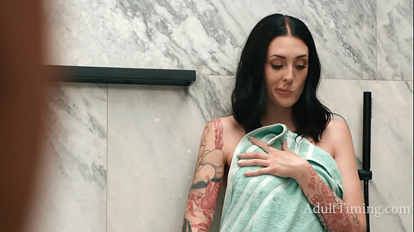 Image Woah Woman.. I Need To Take A Shower Too - Oliver Davis, Charlotte Sins