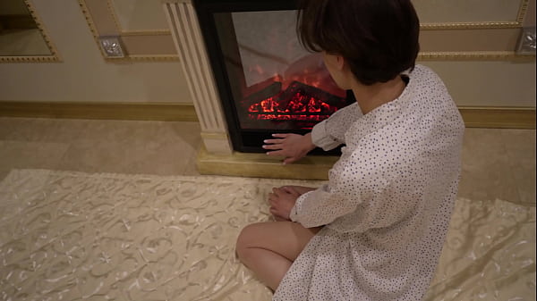 Image Girlfriend with short hair style giving a blowjob