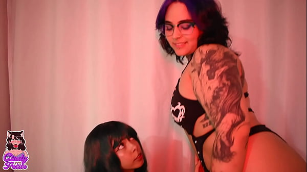 Image Blowjob competition between two couples