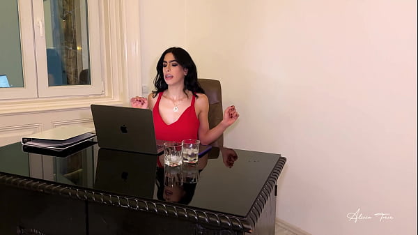 Image Boss asks me to eat her pussy or she fires me