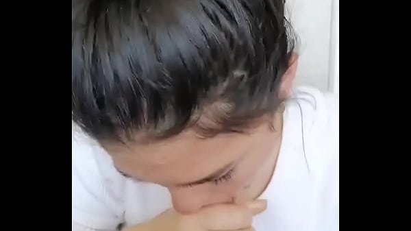 Image katty tomando leche