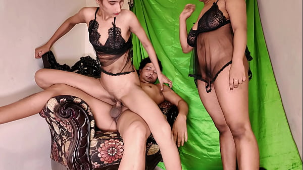Image amateur deepthroat hd passion hd two girls and a boy desi threesome