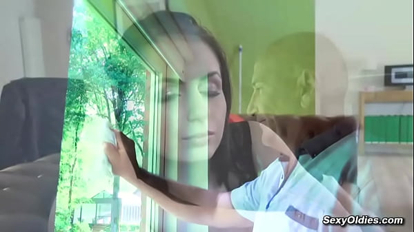 Image Babe Kittina Ivory seduced and fucked grandpas friend Andrew on the couch