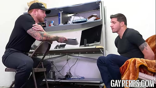 Image Hot tattooed guard Jeremiah Cruze creampied in the ass by troublemaker Ty Roderick