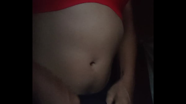 Image Masturbandome en ropa interior