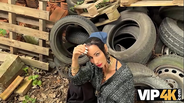 Image VIP4K. Hunter fucked a gypsy girl at abandoned house