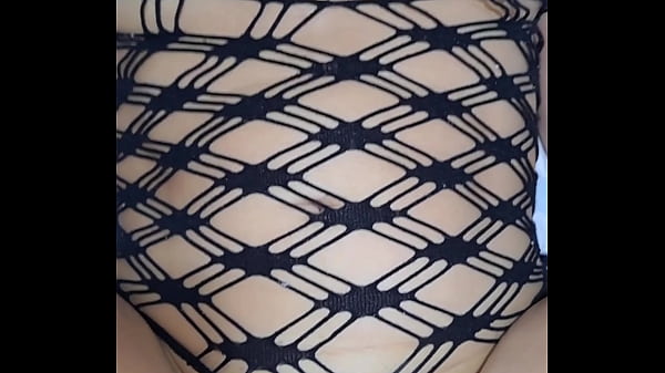Image Fumar me pone caliente y no puedo aguantar las ganas de chupar verga y tener una enorme polla en mi culo. sexo con mi hermanastro sin preservativo fumando en mi habitacion. Leche en mi pussy y en mi culo