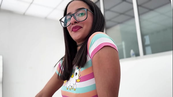 Image PutaLocura - Latina culona Alice Biancci tragando lefa con dos pollas a la vez
