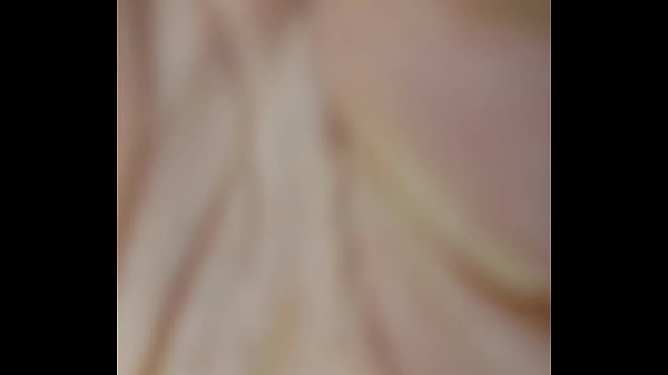 Image Big huge dildo spread her pussy open