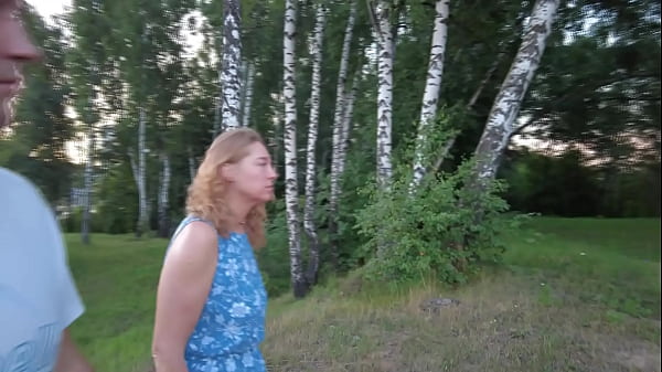 Image MILF shows off her skills in the park