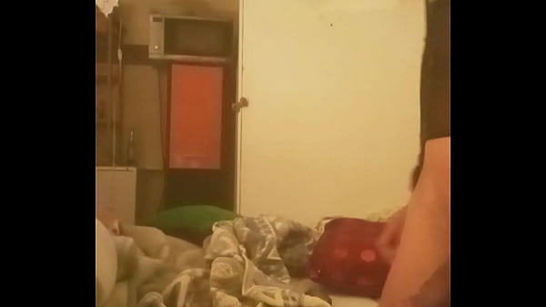 Image Milf Encuentro a mi suegra sola en la habitaci&oacute_n y me propone que la folle antes que llegue mi novia y nos pille