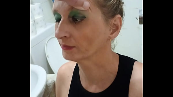 Image German Prostitute Milf Sandra blowjob sperm swallow