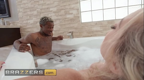 Image Katrina Thicc Is Surprised At First When Damion Joins Her In The Shower But She Decides To Let Him Fuck Her - BRAZZERS