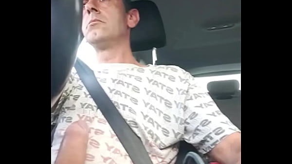 Image Me apetec&iacute_a haceme una paja durante el trayecto a casa,me iban a reventar los huevos si no me corro
