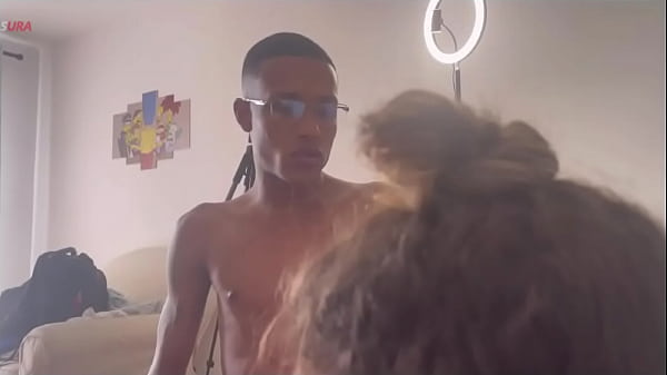 Image Primeira vez que fa&ccedil_o uma Dupla penetra&ccedil_&atilde_o e nem foi com meu marido corno foi com dois pauzudos novinhos