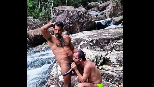 Image TURISTA MINEIRO LEVANDO VITAMINA NO CU. SAFADO DOTADO PASSIVO