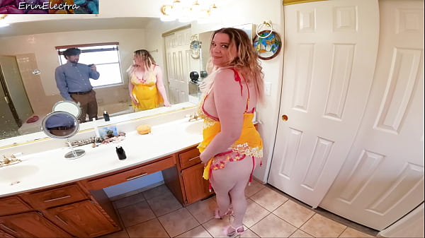 Image Hot wife fucks the contractor for a cheap remodel