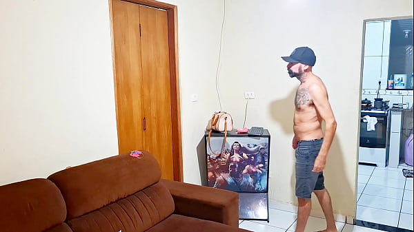 Image Enteada e pega se masturbando e foi castigada!