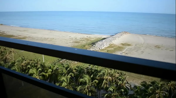 Image RICA MILF MAMANDO VERGA EN LA TERRAZA DE UN HOTEL - ELENA CRUZ