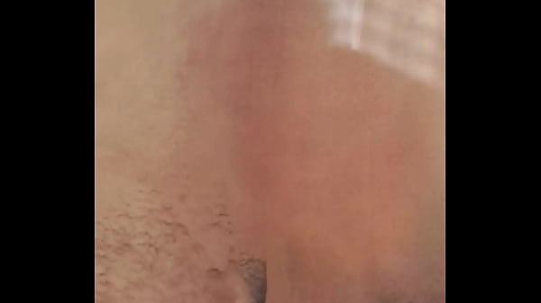 Image Me saco la polla fuera del pantal&oacute_n para sacar una corrida impresionante