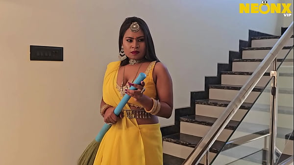 Image Desi Makan malkin seduced her naughty teenage servant for the hardcore sex