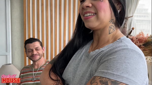 Image MILF fitness fodendo com amante de pau grande e o marido corno