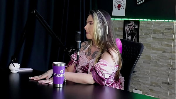 Image Tem fetiche em transar com uma transsexual, n&atilde_o tem vontade de fazer gang bang, e quando foi na casa do swing... - Raphaela Savanah (SHEER/RED) Halloween