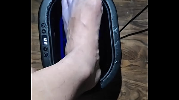 Image Barefeet in Paraffin Wax
