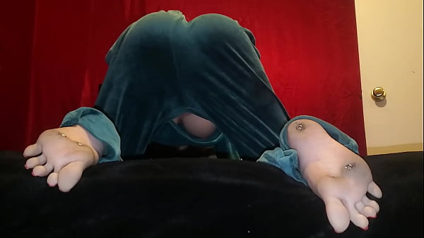 Image Rika Fucked In Forest Green Velour Tracksuit!