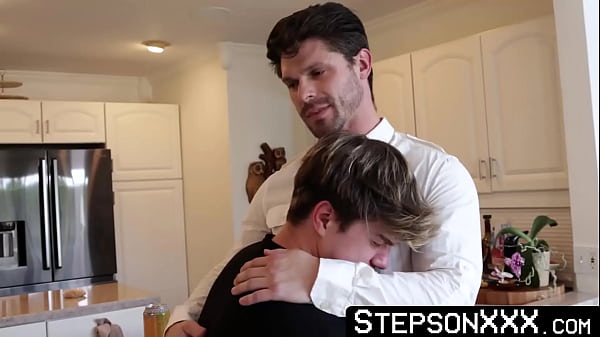 Image StepsonXXX.com - Devin Franco & Jordan Lake - Blonde Jordan Lake cums hard while getting bred by hunk Devin Franco