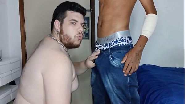 Image Pr&eacute_via - Hetero Motoboy Novinho Gosta de Comer Rabo Gordo (COMPLETO NO SHEER E RED) Veio de longe todo machucado porque viu meus videos e mandou mensagem doido pra comer tamb&eacute_m,