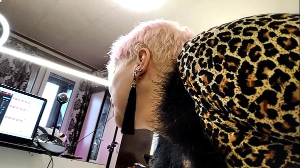 Image Hard fucking with a crafty catwoman! A very fucking bitch! Close-up of a dick in a pussy!