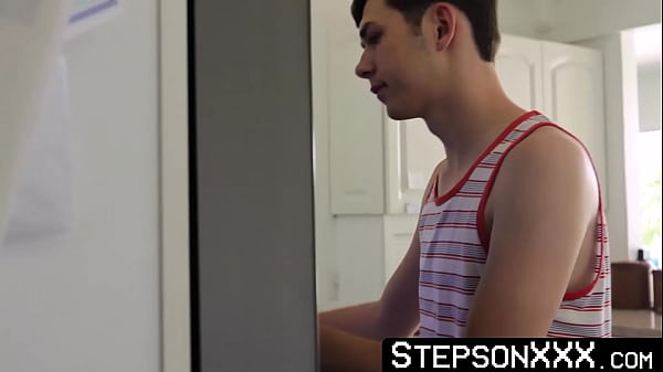 Image StepsonXXX.com - Matthew Figata & Dakota Lovell & Brody Kayman - Hunk Matthew Figata dick shoves inside stepson Dakota Lovell
