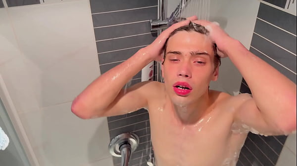Image Dastin - Shower