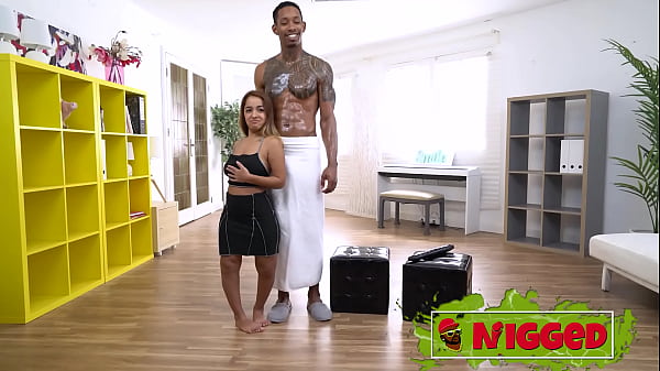 Image Tiny midget babe Munequita has come to Nigged looking for a GIANT DICK!!