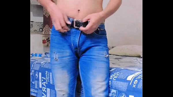 Image Tranny stripping dancing and masturbating