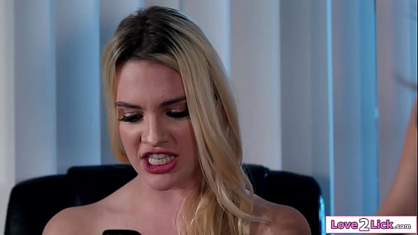 Image Cheated lesbian wife now wants my pussy