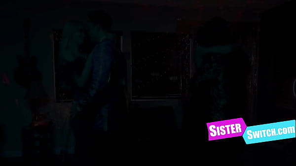 Image Prom Queens Step Sisters Swap