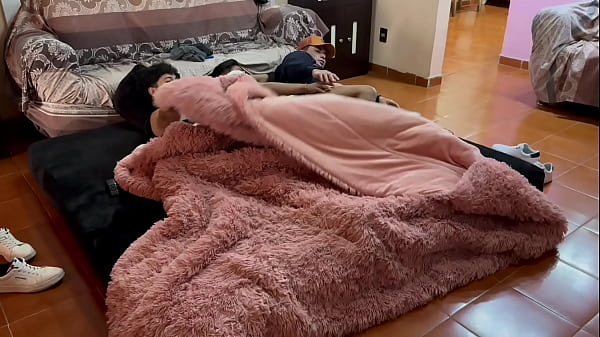 Image Amigos cachondos follando a jovencito que entrega su culo a pelo hasta pre&ntilde_arlo