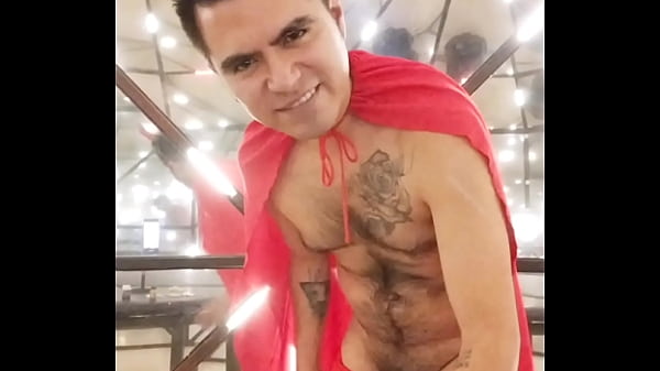 Image Disfrutando del d&iacute_a de muertos en la ciudad de M&eacute_xico (sexto piso)