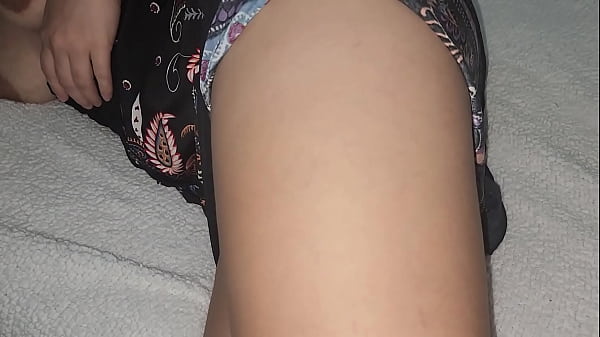 Image Asi de facil se deja subir el vestido mi cu&ntilde_ada